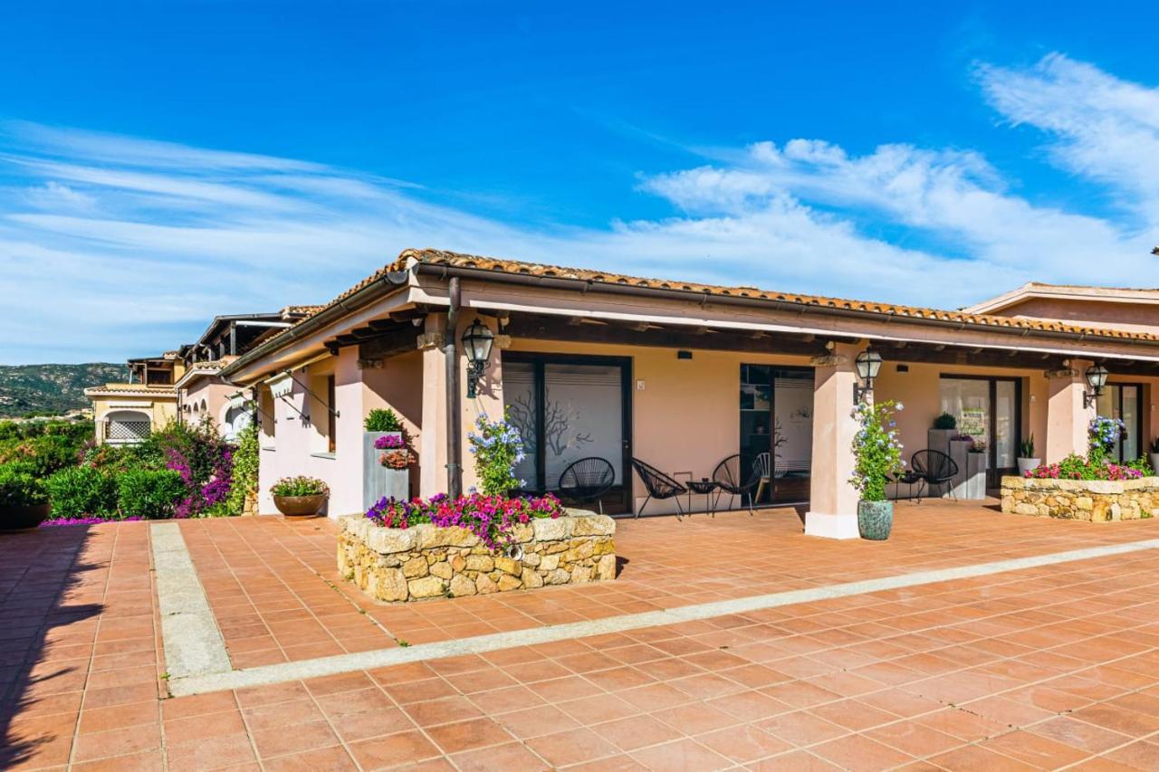 Relais Il Corallo Porto San Paolo  Kültér fotó